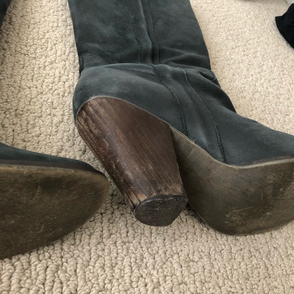 Cowboy boots - Picture 3 of 3